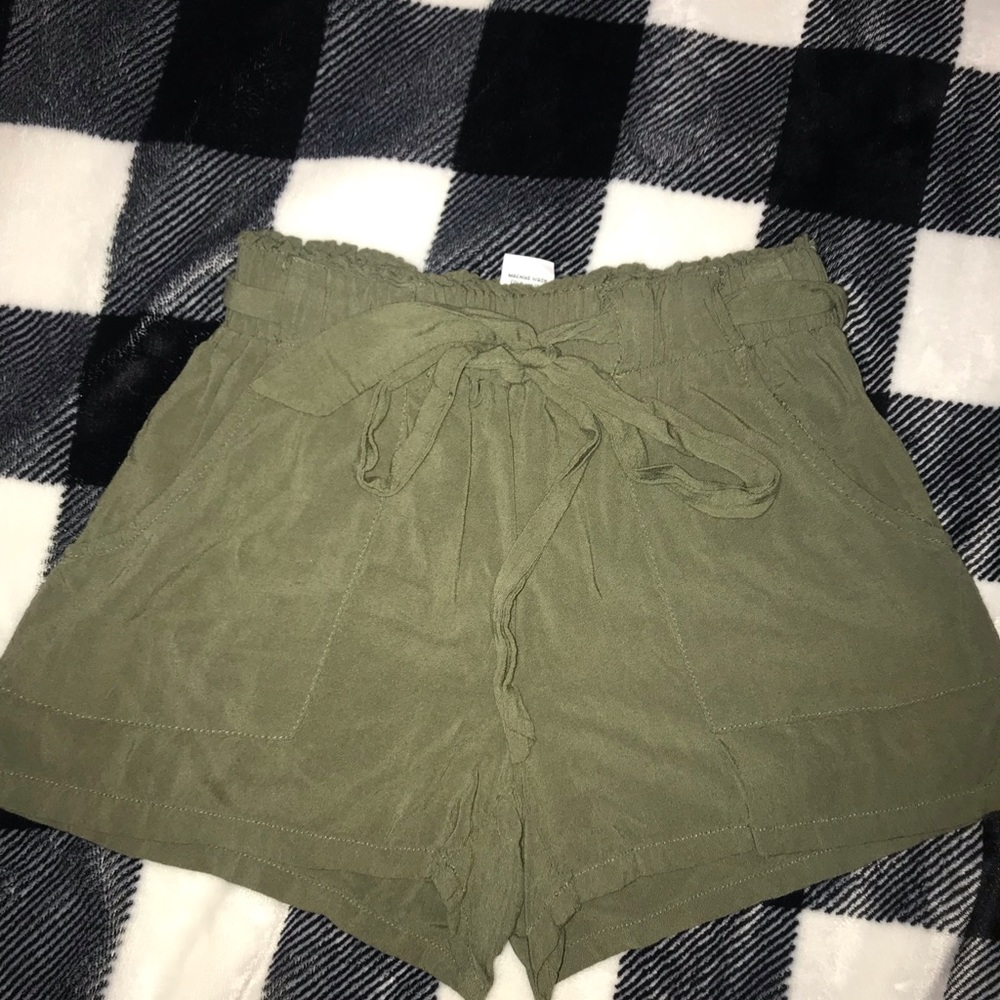 olive green paper bag shorts